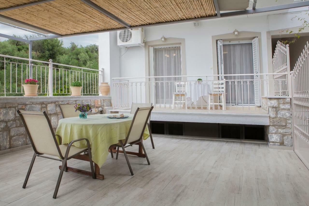 Remezzo Apartments Akrogialion Exterior foto